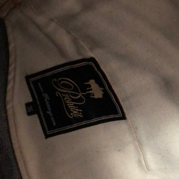 Clothes - Picture 5 of 5